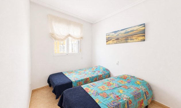 Resale - Apartment / flat -
Torrevieja - Playa del Cura