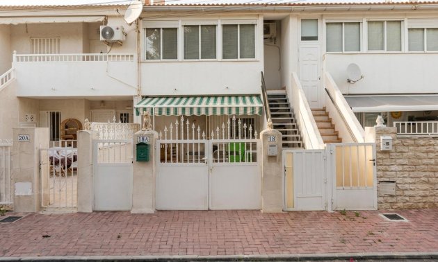 Resale - Bungalow -
Torrevieja - Playa de los Naufragos