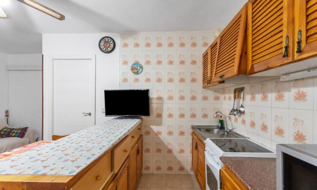 Resale - Bungalow -
Torrevieja - Playa de los Naufragos