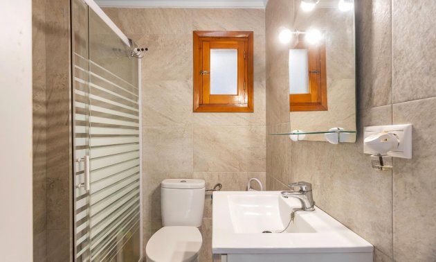 Resale - Bungalow -
Torrevieja - Playa de los Naufragos