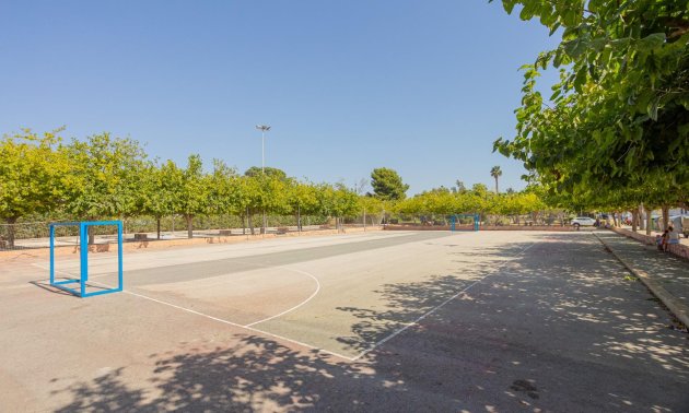 Resale - Bungalow -
Torrevieja - Playa de los Naufragos