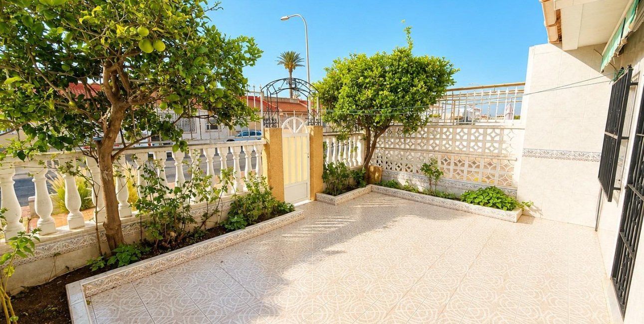 Resale - Bungalow -
Torrevieja - Torretas  - La Siesta - El Limonar