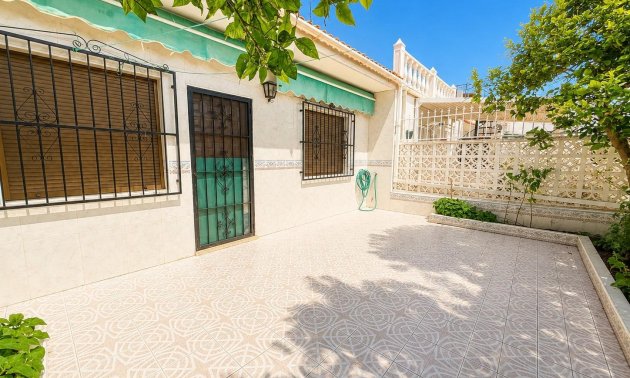 Resale - Bungalow -
Torrevieja - Torretas  - La Siesta - El Limonar