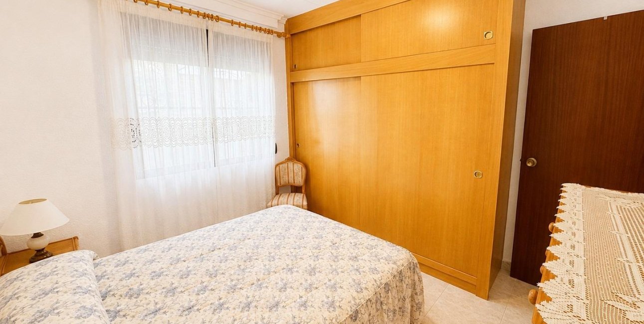 Resale - Bungalow -
Torrevieja - Torretas  - La Siesta - El Limonar