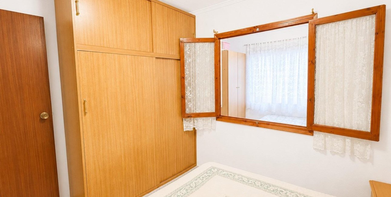 Resale - Bungalow -
Torrevieja - Torretas  - La Siesta - El Limonar