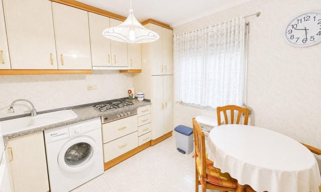 Resale - Bungalow -
Torrevieja - Torretas  - La Siesta - El Limonar