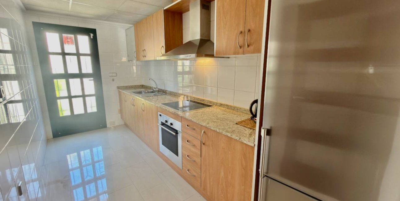 Resale - Townhouse -
Ciudad Quesada - Doña Pepa