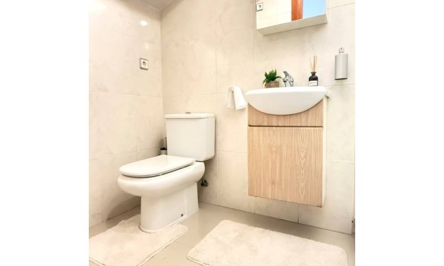 Resale - Townhouse -
Ciudad Quesada - Doña Pepa