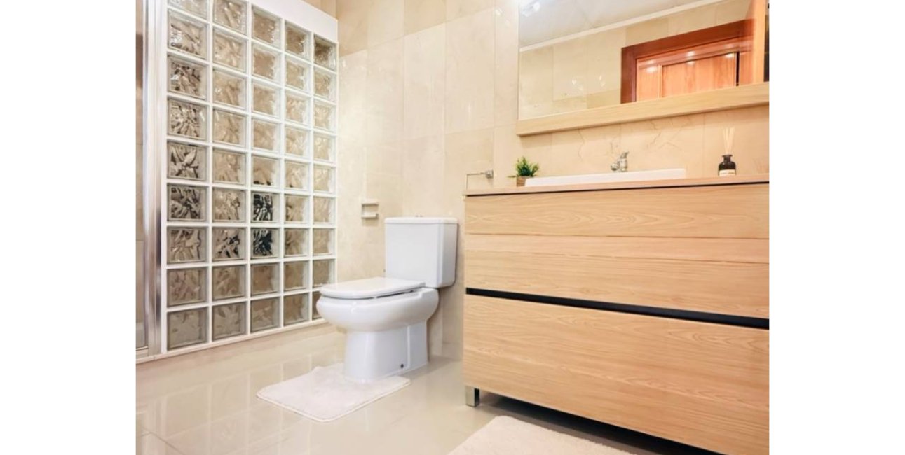 Resale - Townhouse -
Ciudad Quesada - Doña Pepa
