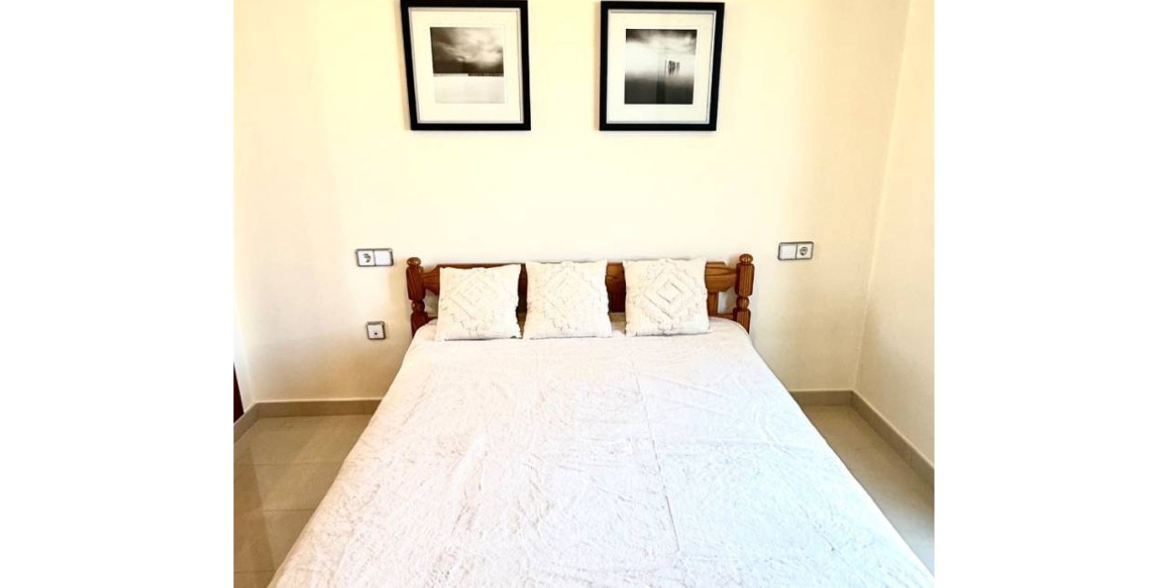 Resale - Townhouse -
Ciudad Quesada - Doña Pepa