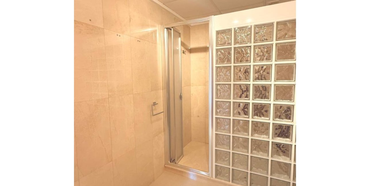 Resale - Townhouse -
Ciudad Quesada - Doña Pepa