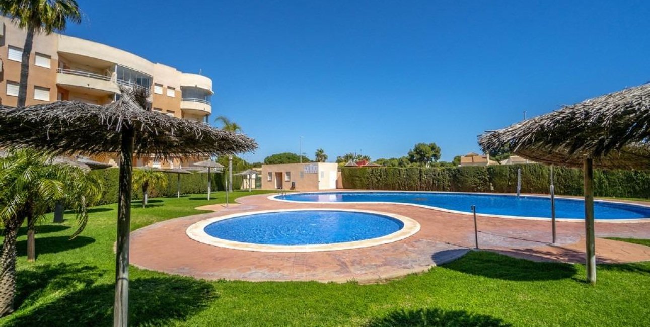 Resale - Apartment / flat -
Dehesa de campoamor - Campoamor