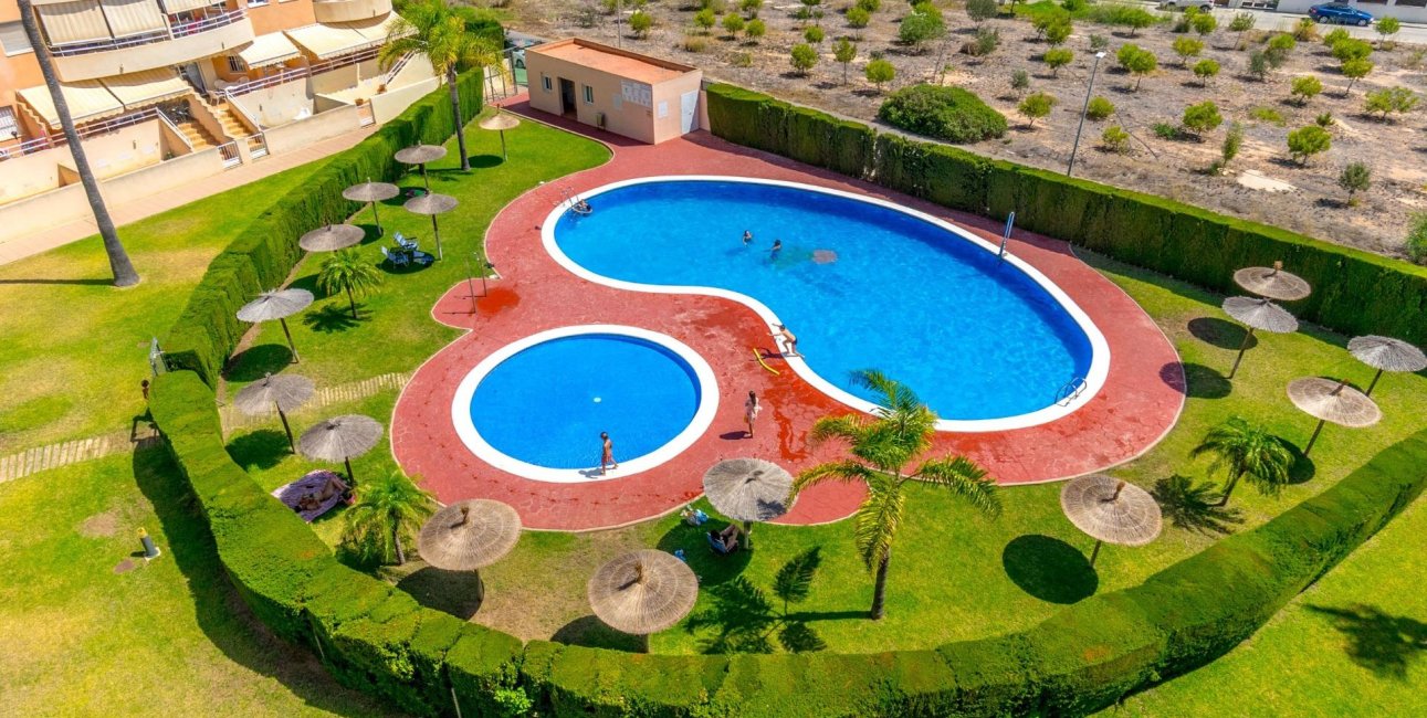 Resale - Apartment / flat -
Dehesa de campoamor - Campoamor