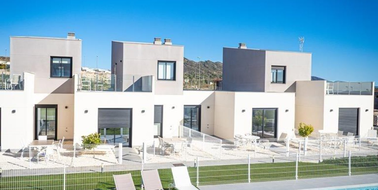 Obra nueva - Villa -
Baños y Mendigo - Altaona Golf