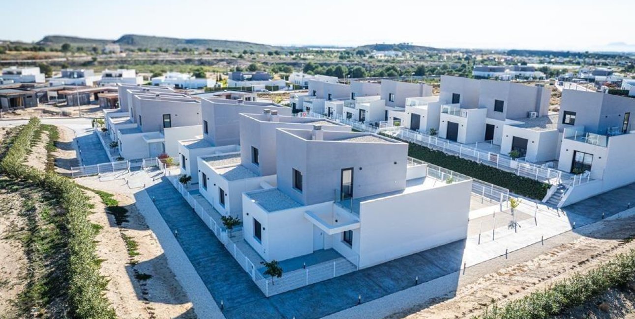 Obra nueva - Villa -
Baños y Mendigo - Altaona Golf