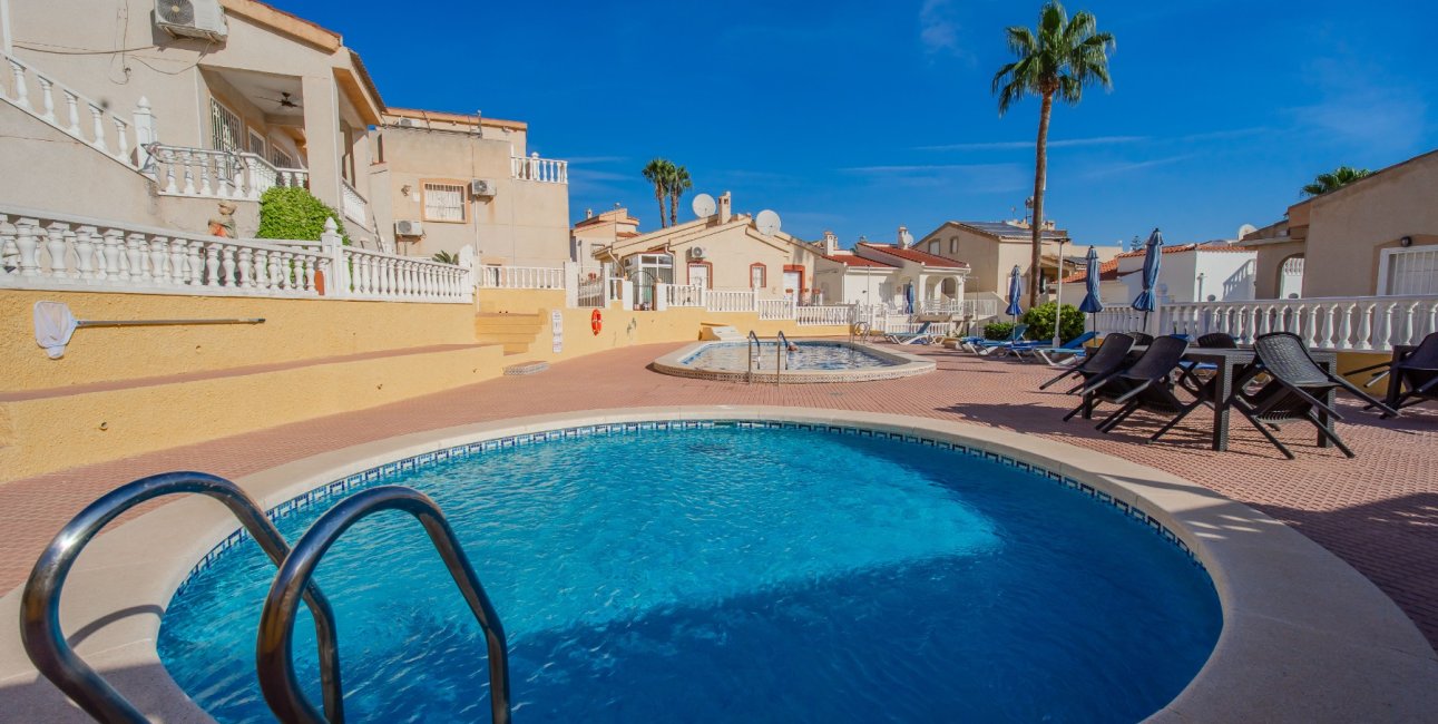 Resale - Villa -
Ciudad Quesada - La Marquesa