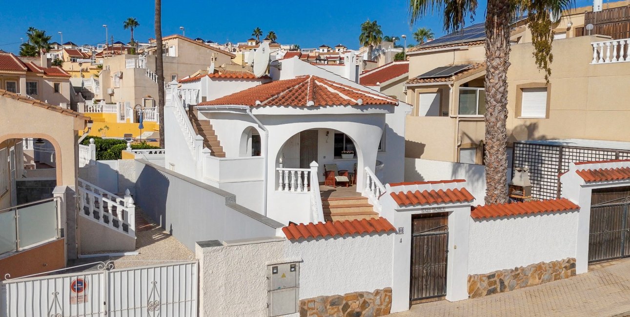 Resale - Villa -
Ciudad Quesada - La Marquesa