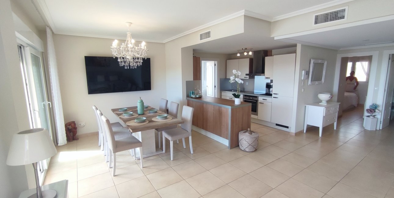 Resale - Apartment / flat -
Altaona Golf - Country Village