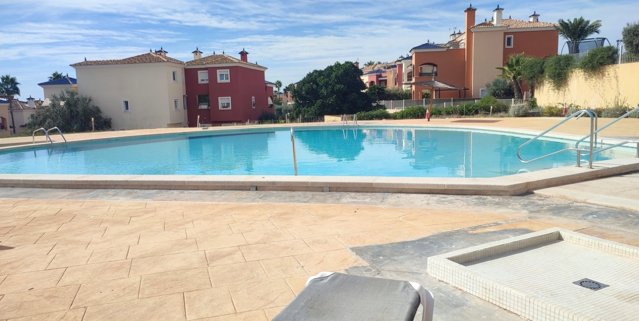 Resale - Apartment / flat -
Altaona Golf - Country Village