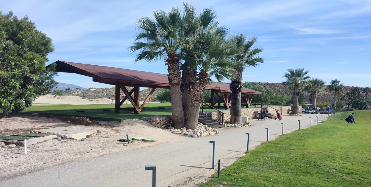 Resale - Apartment / flat -
Altaona Golf - Country Village