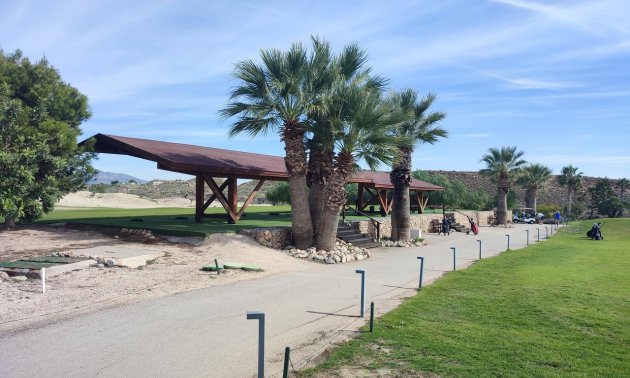 Resale - Apartment / flat -
Altaona Golf - Country Village