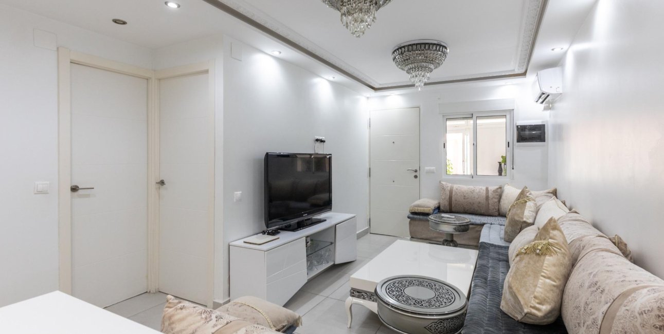 Resale - Bungalow -
Torrevieja - Torretas  - La Siesta - El Limonar