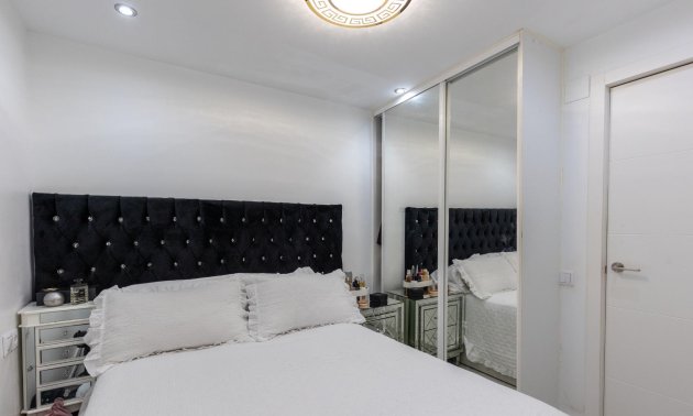 Resale - Bungalow -
Torrevieja - Torretas  - La Siesta - El Limonar