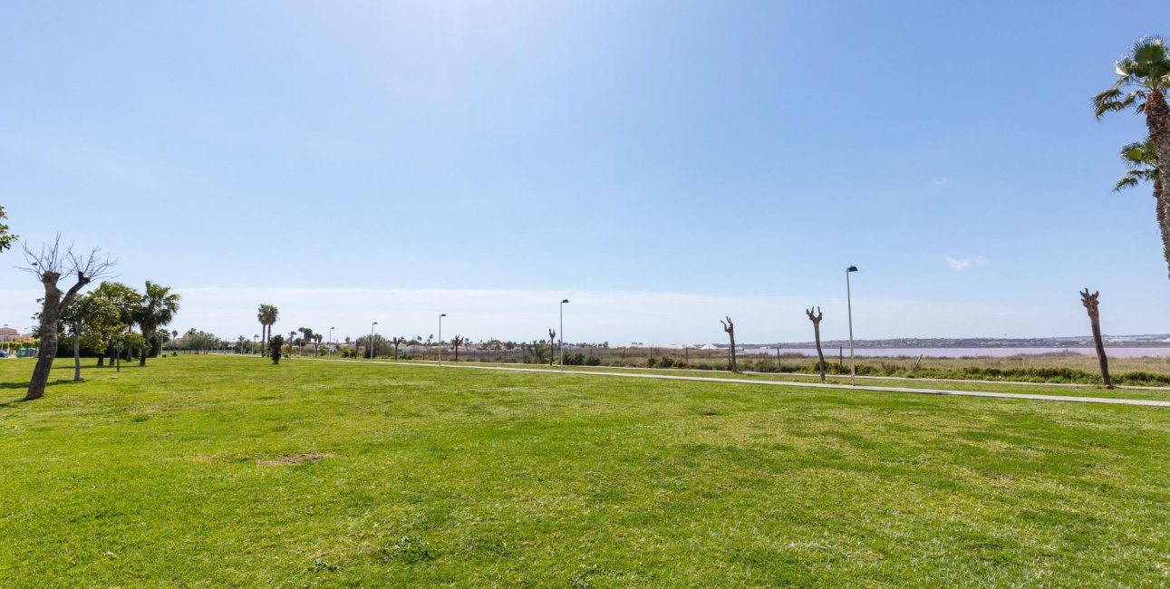 Resale - Bungalow -
Torrevieja - Torretas  - La Siesta - El Limonar