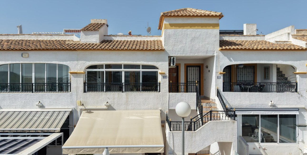 Resale - Apartment / flat -
Los Montesinos - Entre Naranjos / Vistabella Golf