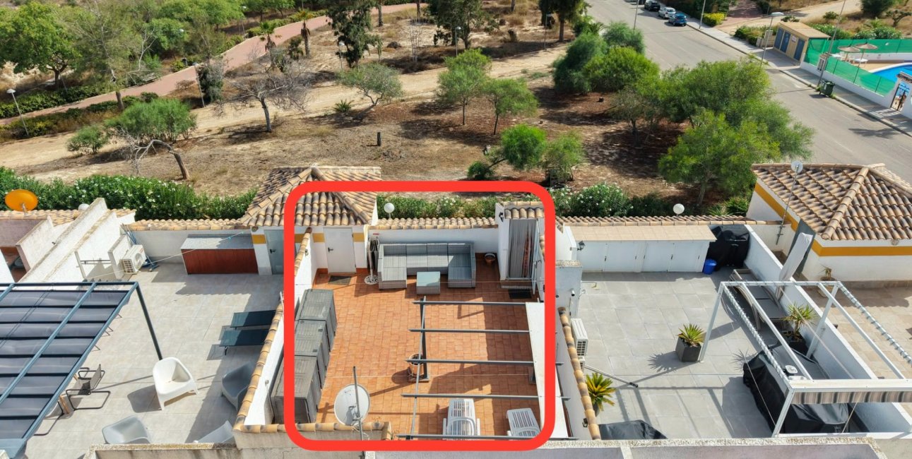 Resale - Apartment / flat -
Los Montesinos - Entre Naranjos / Vistabella Golf