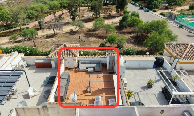 Resale - Apartment / flat -
Los Montesinos - Entre Naranjos / Vistabella Golf