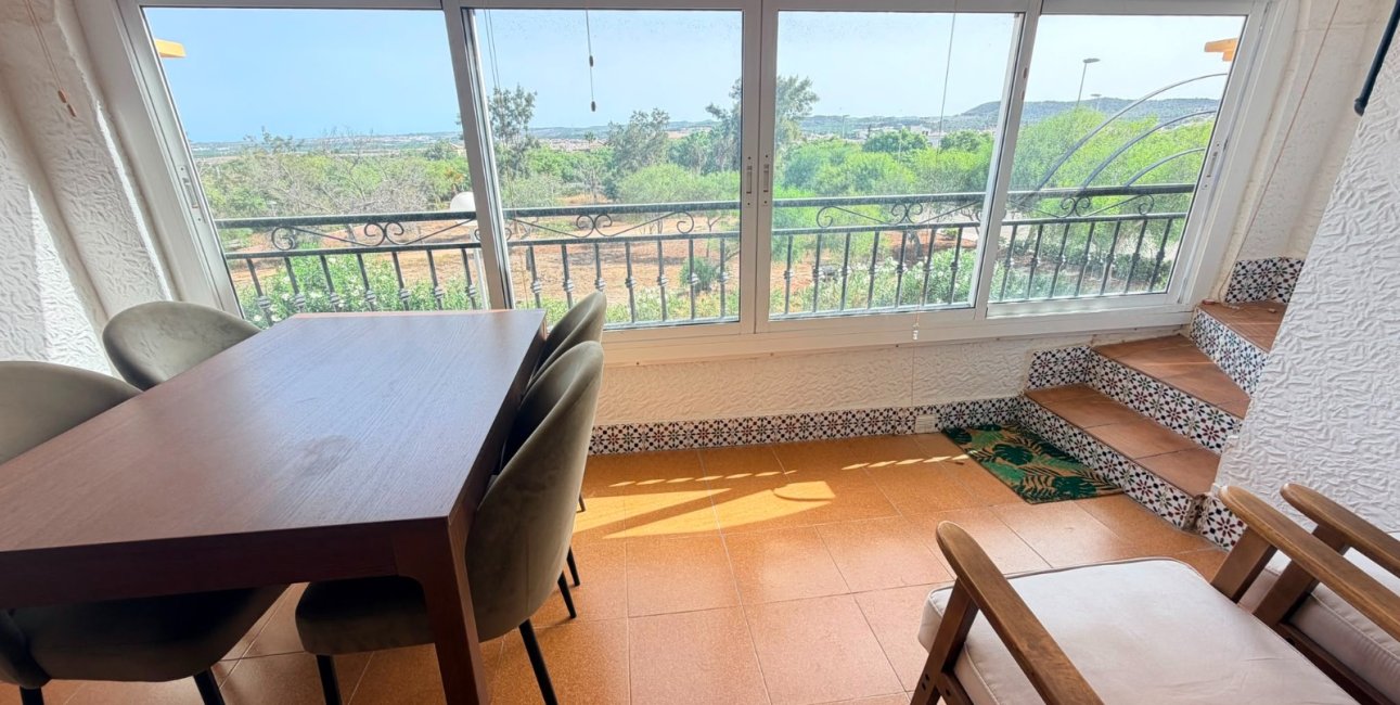 Resale - Apartment / flat -
Los Montesinos - Entre Naranjos / Vistabella Golf