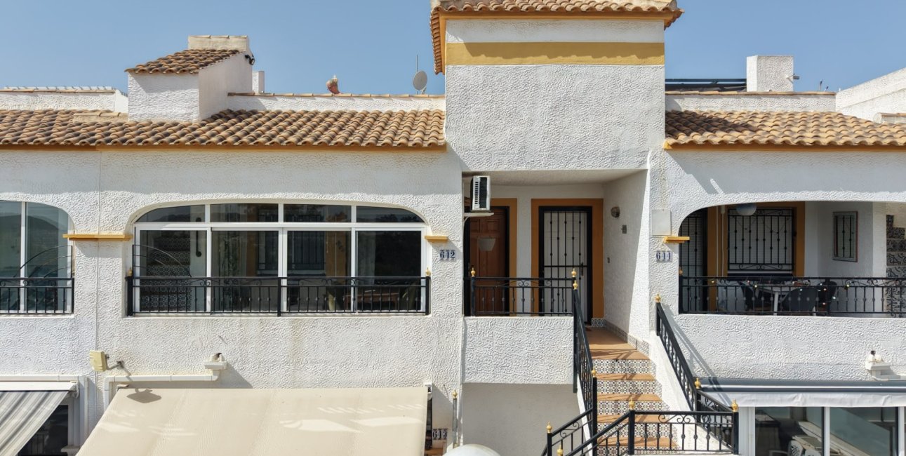 Resale - Apartment / flat -
Los Montesinos - Entre Naranjos / Vistabella Golf