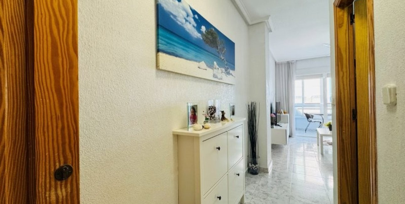 Resale - Apartment / flat -
Torrevieja - Torrevista Playa