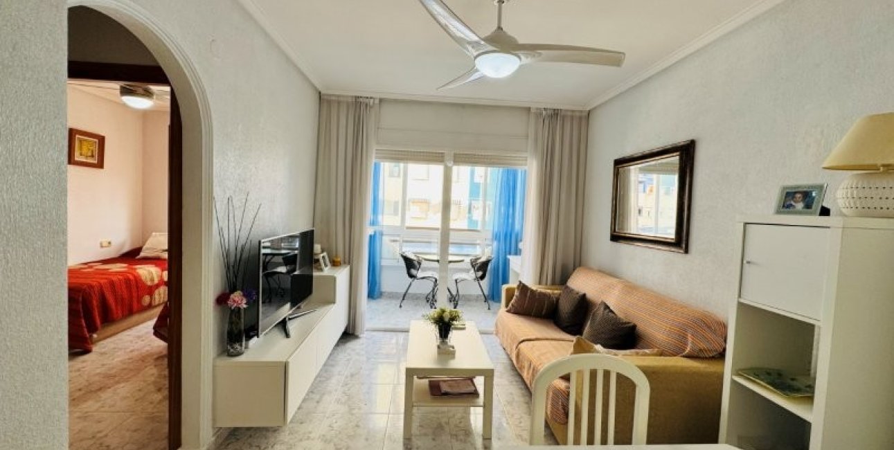 Resale - Apartment / flat -
Torrevieja - Torrevista Playa