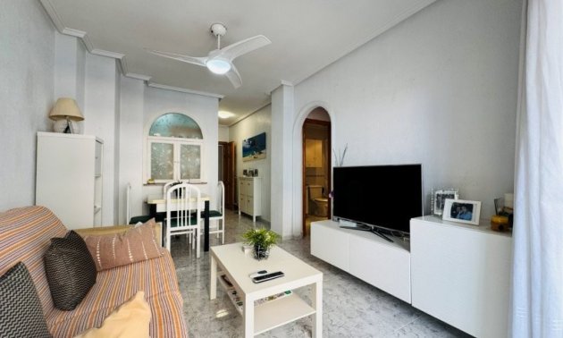 Resale - Apartment / flat -
Torrevieja - Torrevista Playa
