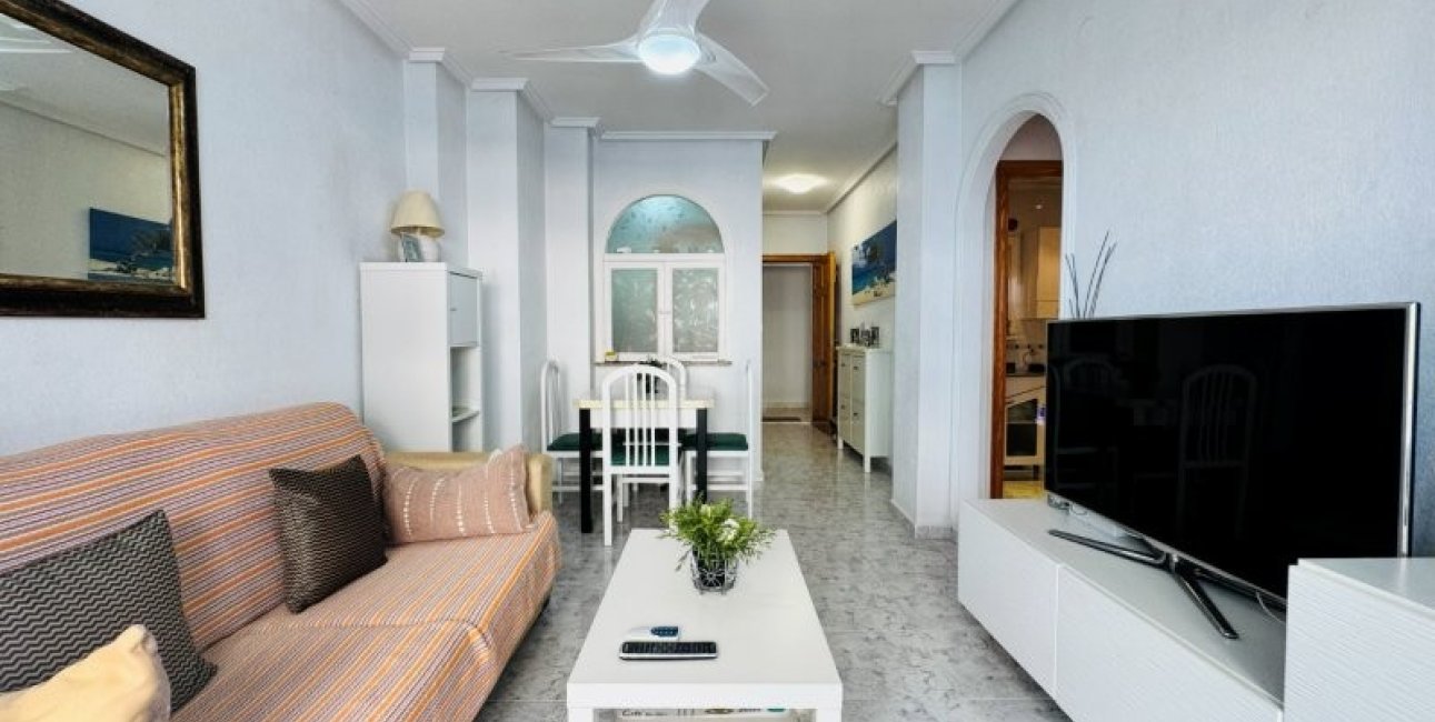 Resale - Apartment / flat -
Torrevieja - Torrevista Playa