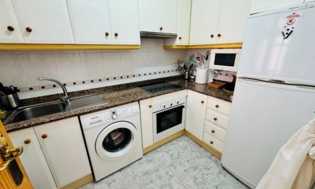 Resale - Apartment / flat -
Torrevieja - Torrevista Playa