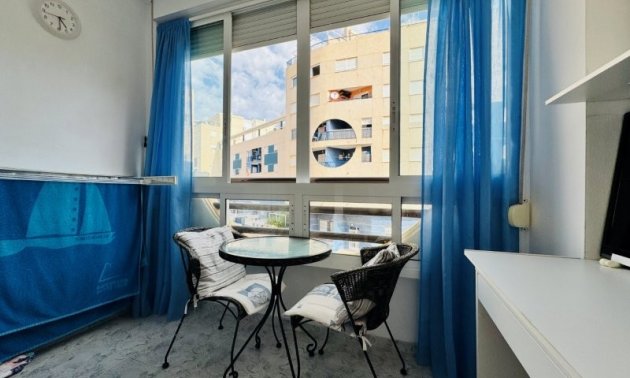 Resale - Apartment / flat -
Torrevieja - Torrevista Playa
