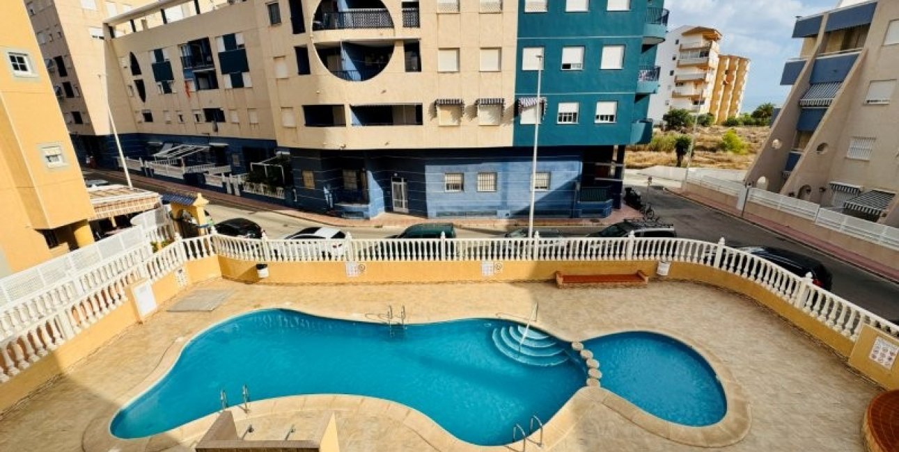 Resale - Apartment / flat -
Torrevieja - Torrevista Playa