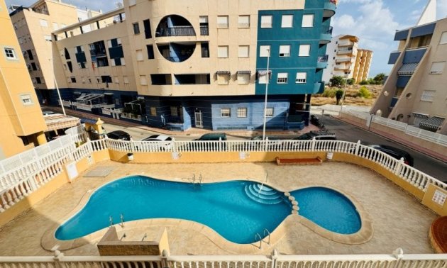 Resale - Apartment / flat -
Torrevieja - Torrevista Playa