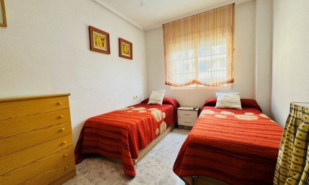 Resale - Apartment / flat -
Torrevieja - Torrevista Playa