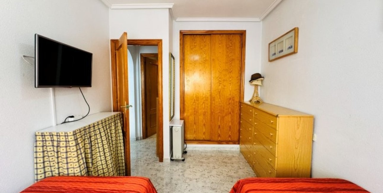 Resale - Apartment / flat -
Torrevieja - Torrevista Playa