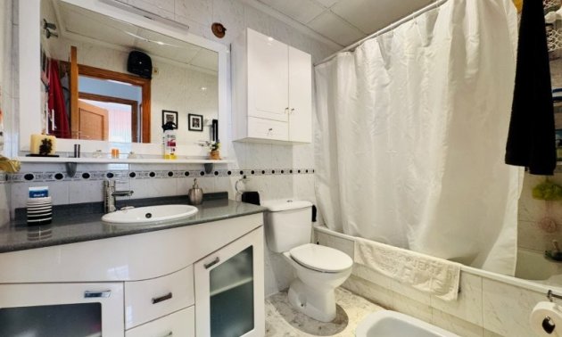 Resale - Apartment / flat -
Torrevieja - Torrevista Playa