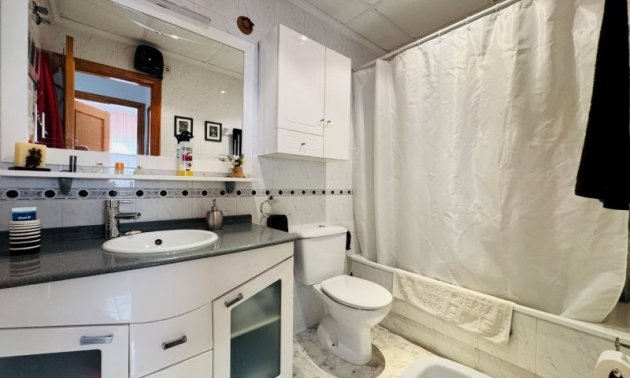 Resale - Apartment / flat -
Torrevieja - Torrevista Playa