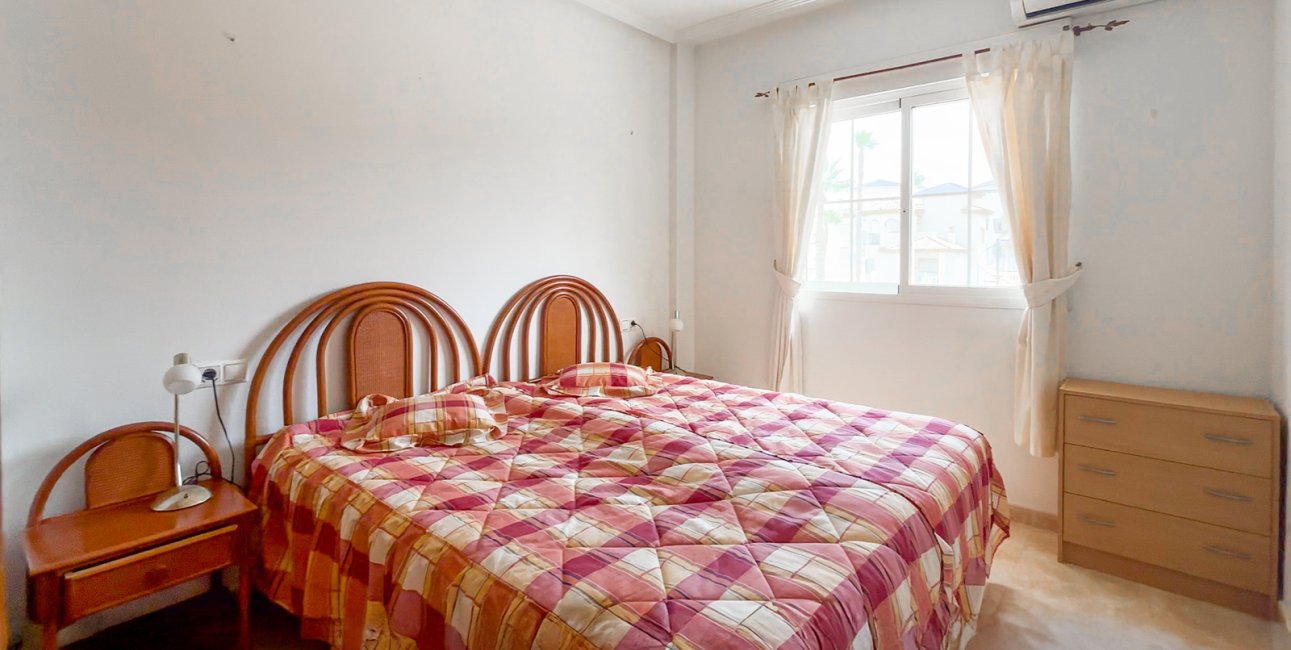 Resale - Apartment / flat -
Orihuela Costa - Villamartin