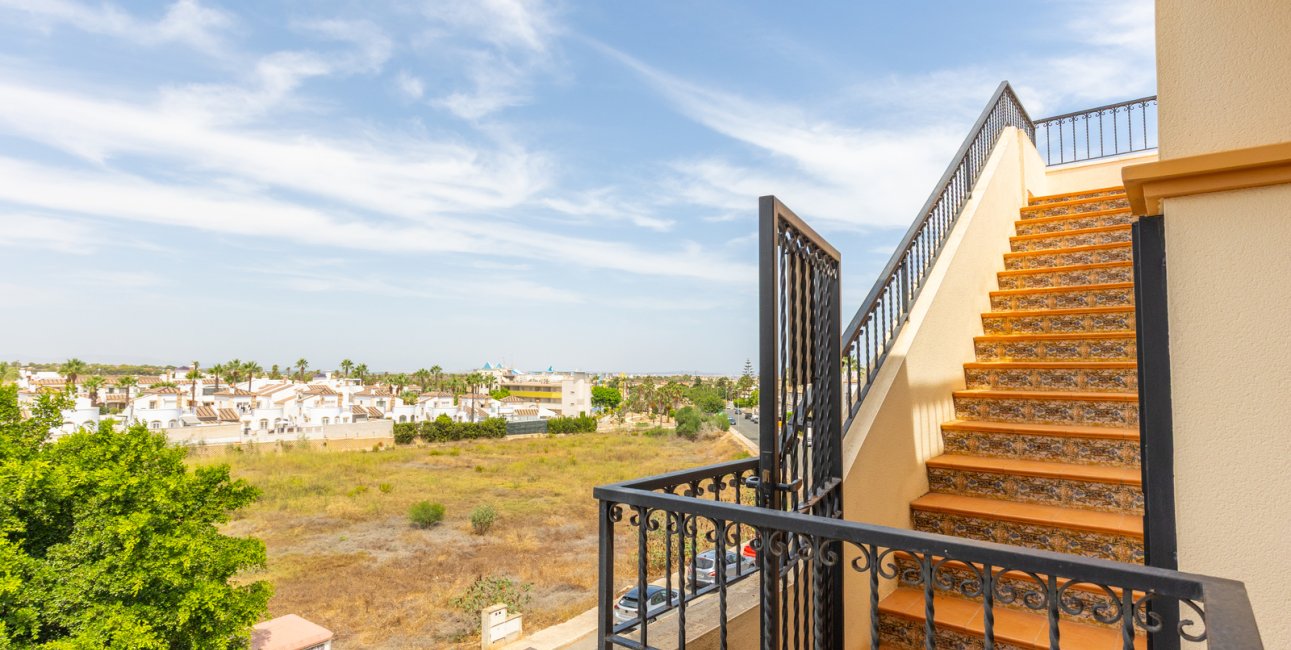 Resale - Apartment / flat -
Orihuela Costa - Villamartin