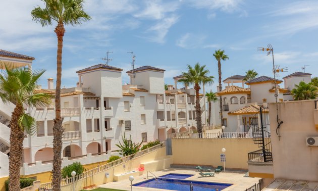 Reventa - Apartamento / piso -
Orihuela - Villamartin