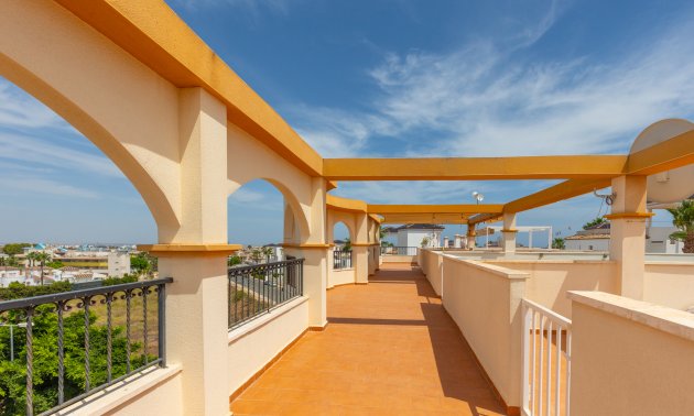 Reventa - Apartamento / piso -
Orihuela - Villamartin