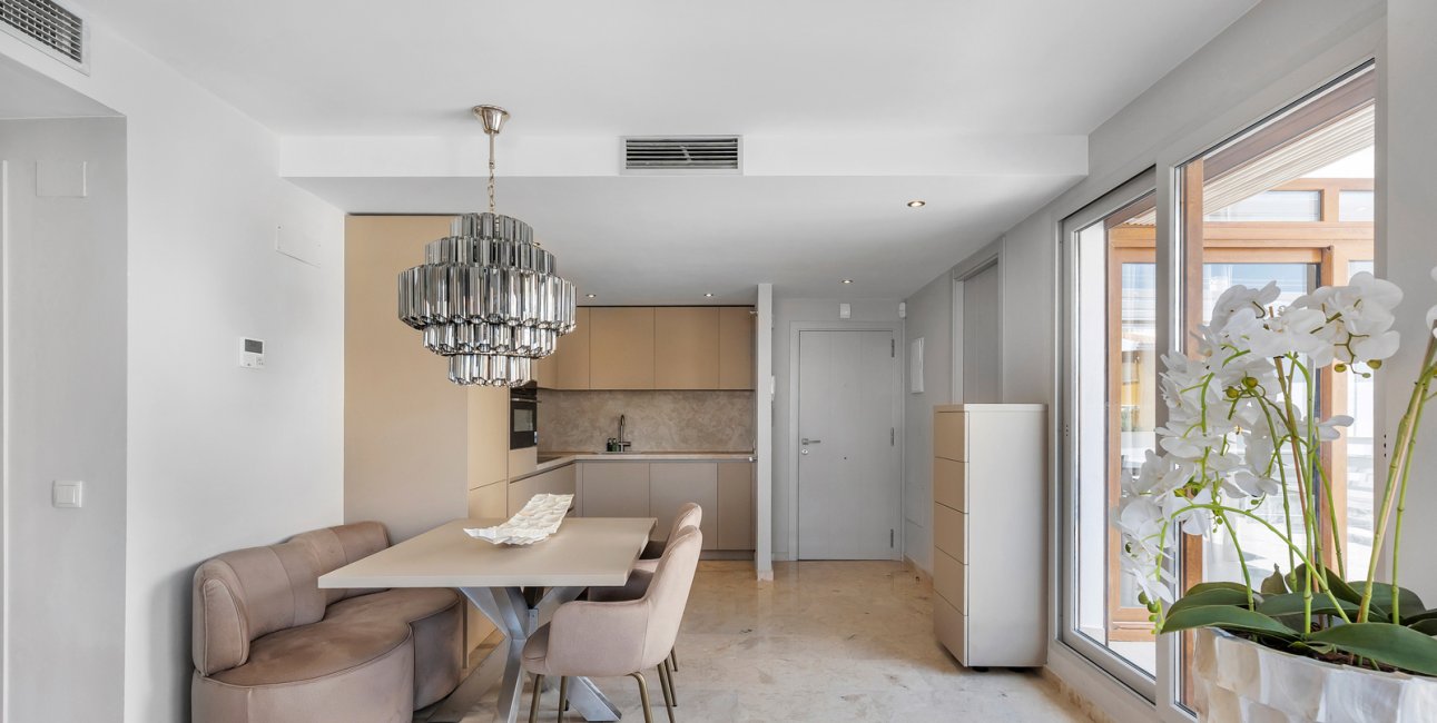 Resale - Apartment / flat -
Torrevieja - Punta prima